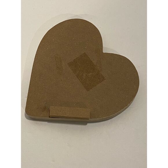 Best Mom in the World Heart Shaped Wood Sign Floral Mothers Day Gift for Mom - Picture 4 of 4